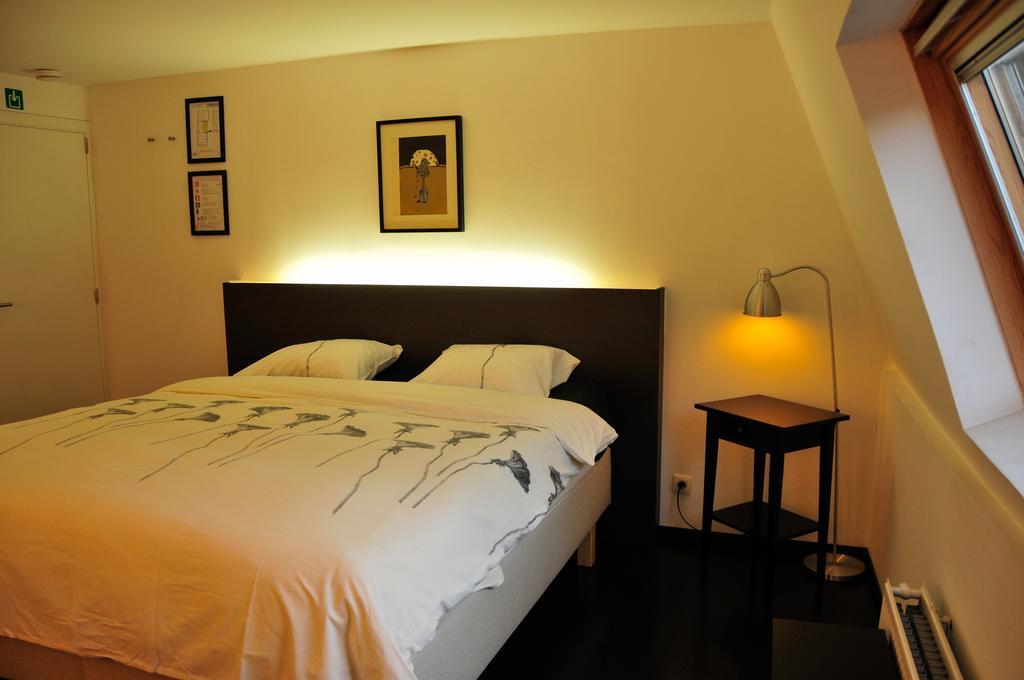 Logies Zen Aan Zee Bed and Breakfast Οστένδη Δωμάτιο φωτογραφία